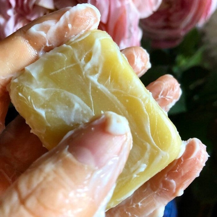 NATURAL WISDOM Yuzu Zing Conditioner Shaving Cream Bar